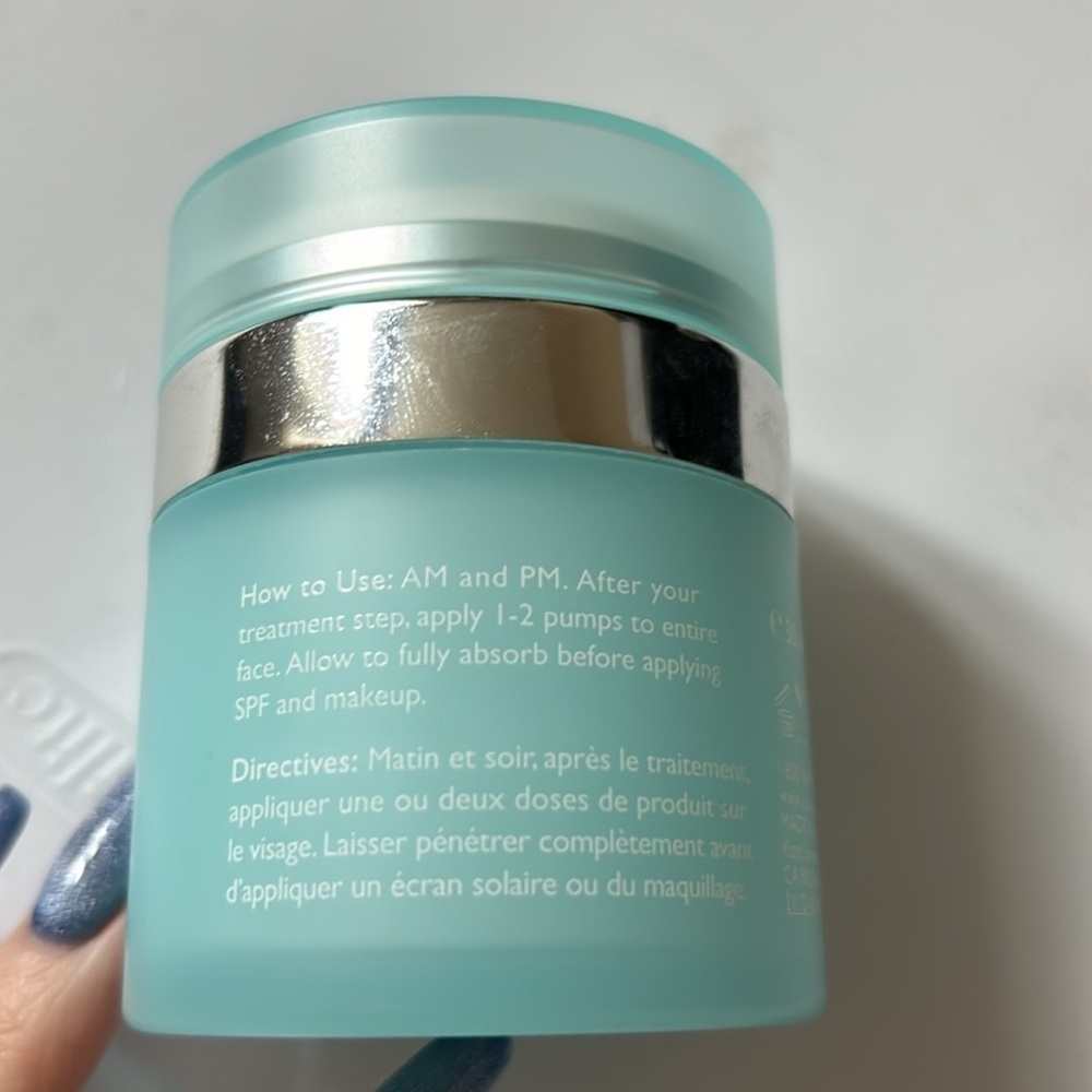 Kate Somerville HydraKate Recharging Water Cream - Picture 4 of 5